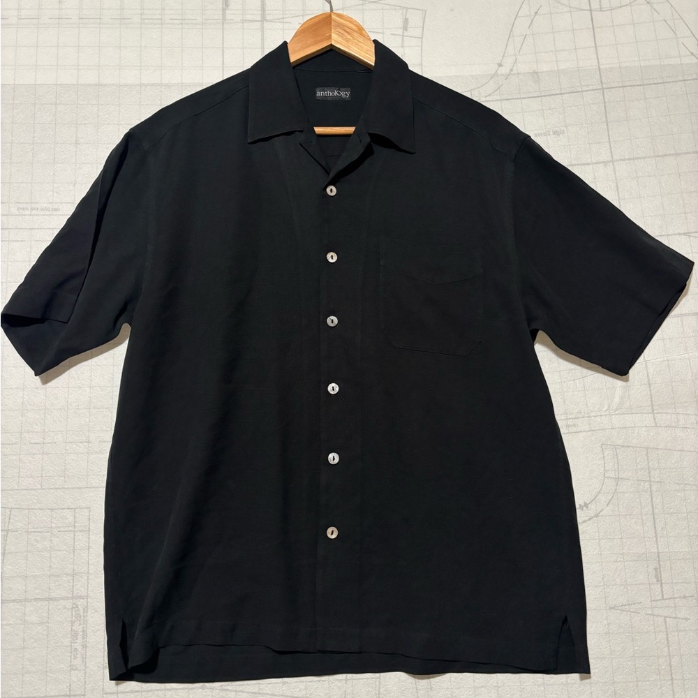 Anthology 100% Silk Button Down Shirt Large Black Very Soft Hawaiian Style